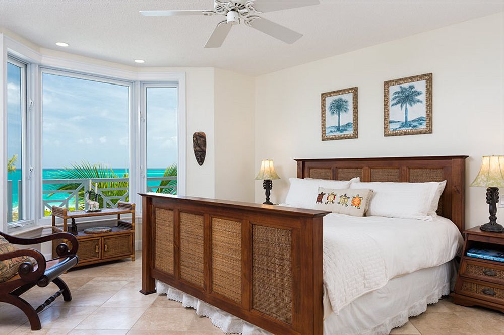 Grandview On Grace Bay Hotel Exterior photo