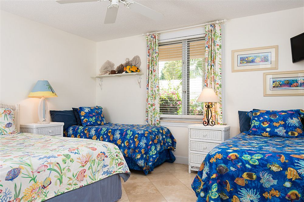 Grandview On Grace Bay Hotel Exterior photo