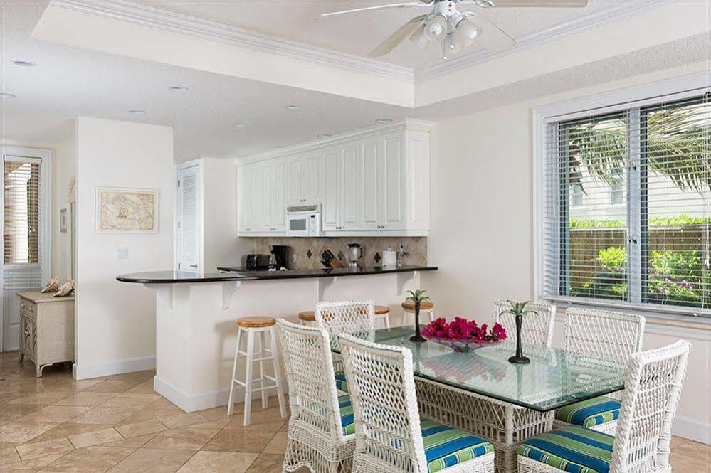 Grandview On Grace Bay Hotel Exterior photo