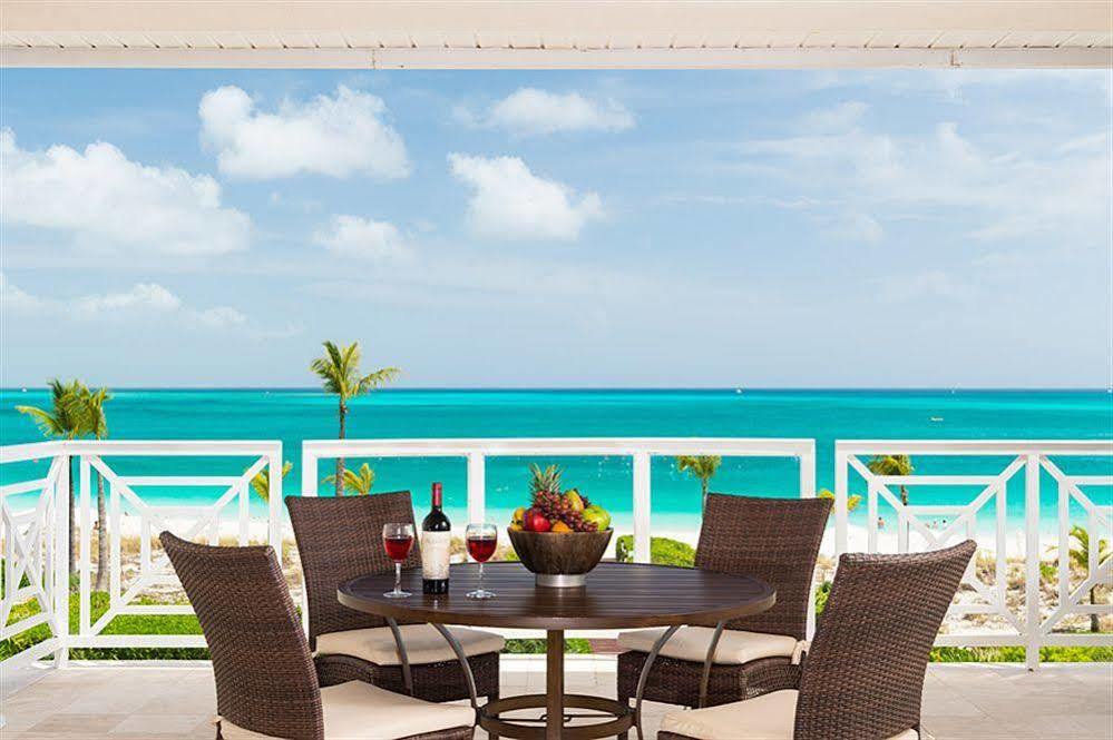 Grandview On Grace Bay Hotel Exterior photo