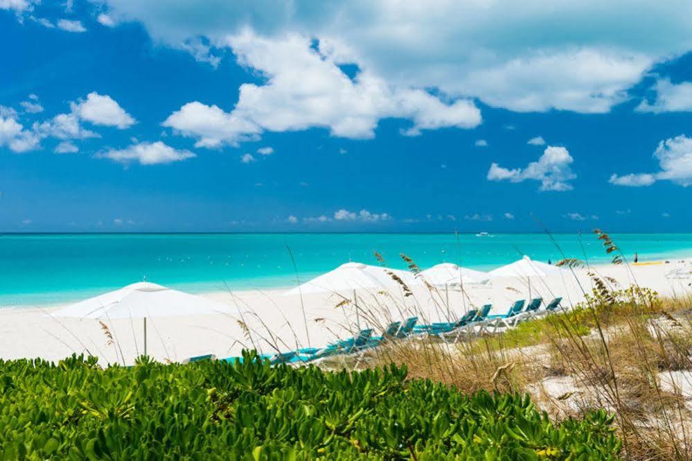Grandview On Grace Bay Hotel Exterior photo