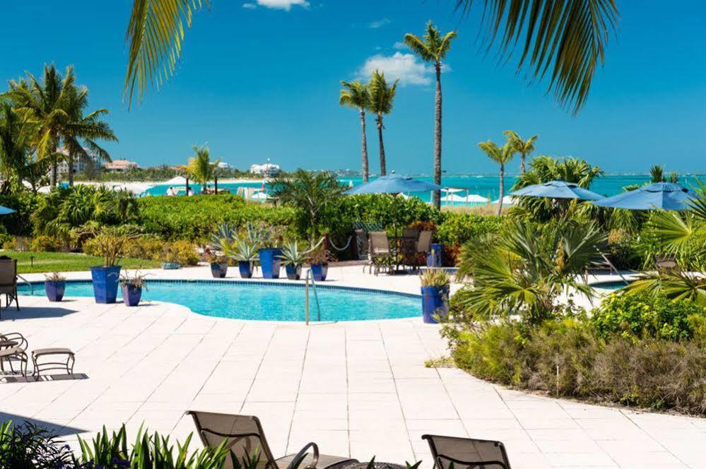 Grandview On Grace Bay Hotel Exterior photo